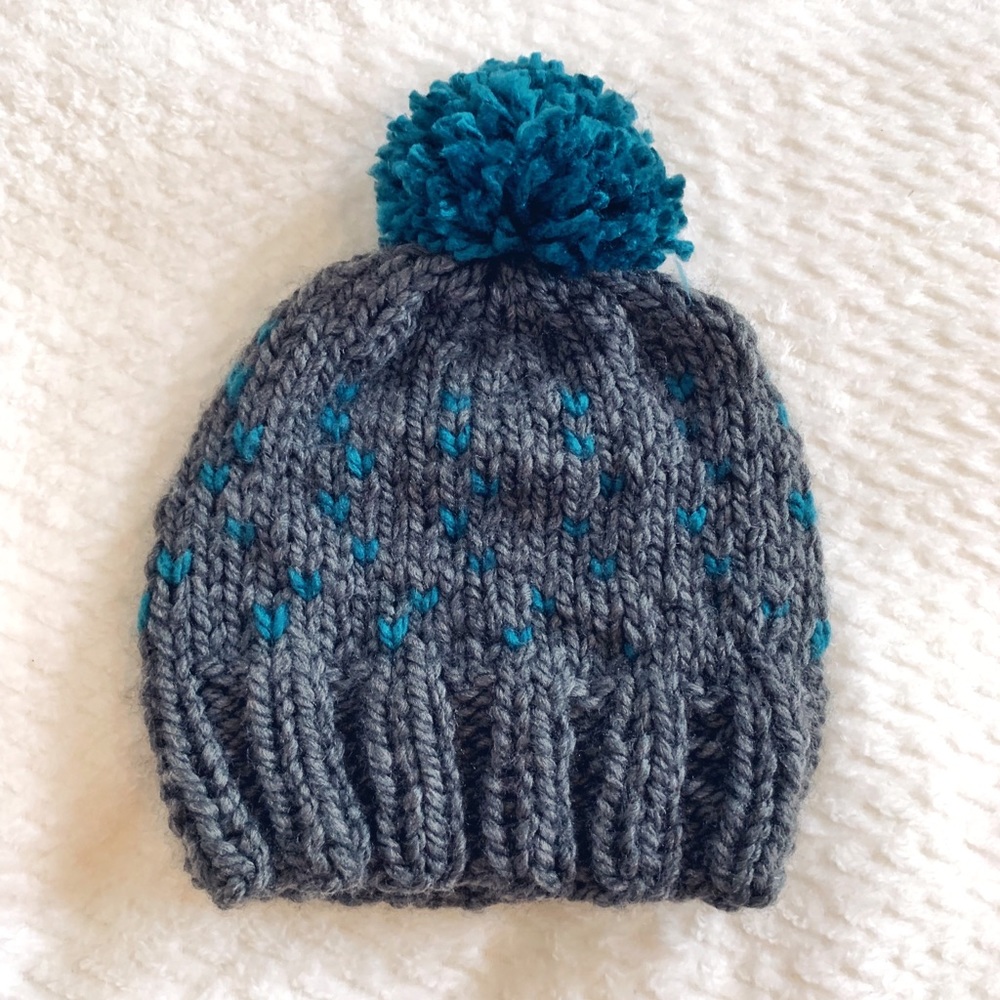 🐳 3/$25 Tiny Blue Hearts Pom Pom Hat - Picture 7 of 7
